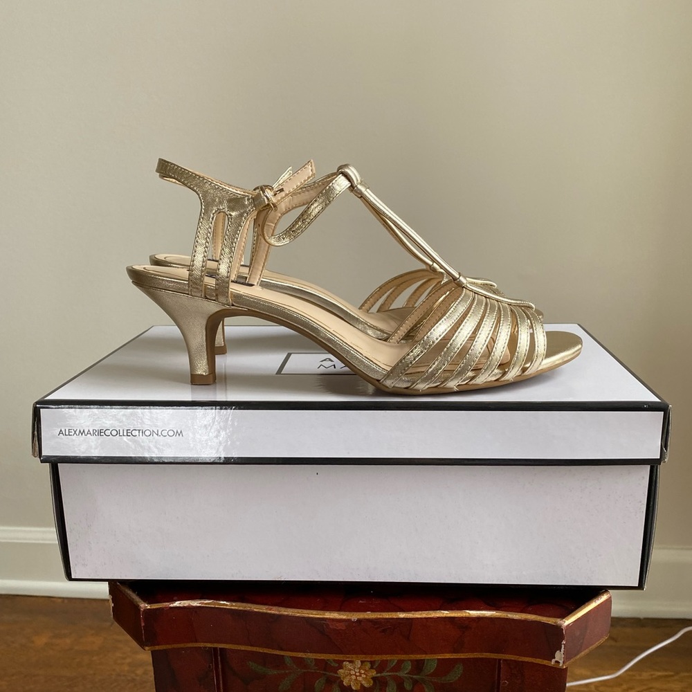 Alex Marie Gold Sandal Size 8